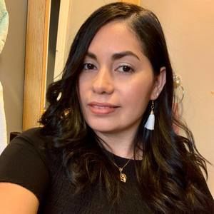 Meet your Posher, Denia